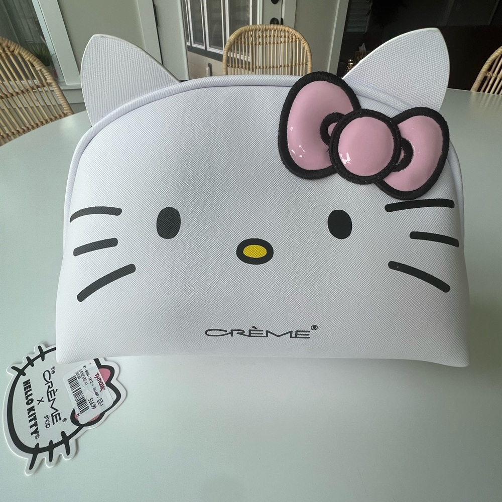 THE CREME SHOP X HELLO KITTY MAKEUP BAG NEW COSMETIC POUCH WHITE & PINK 🩷🤍
